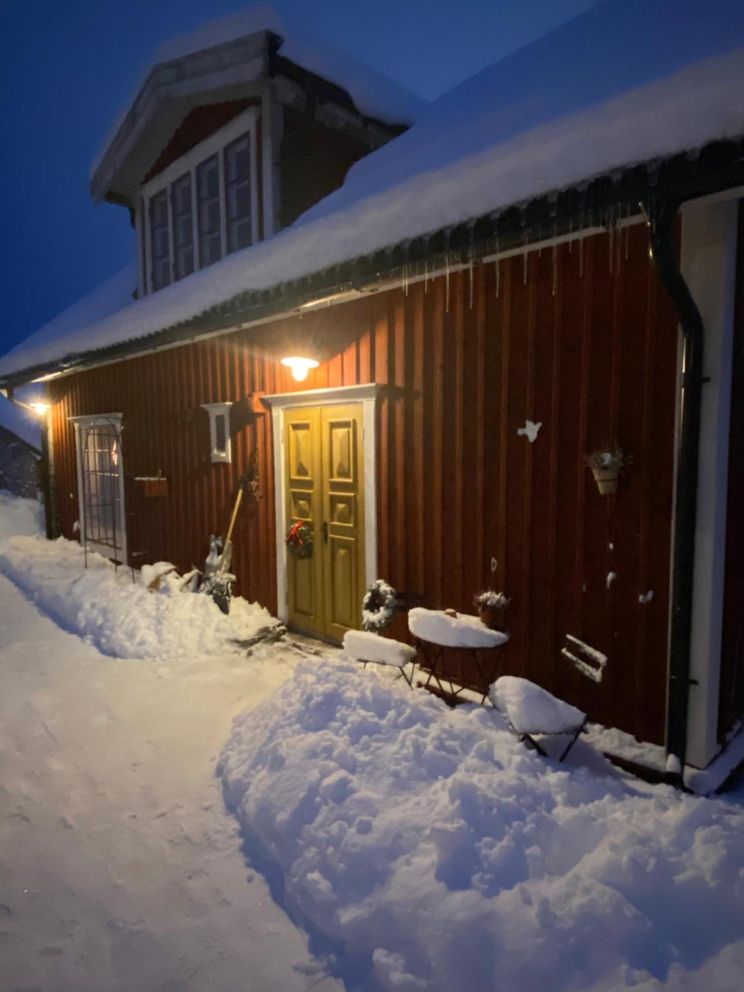 Roda Huset Hallstahammar Extérieur photo